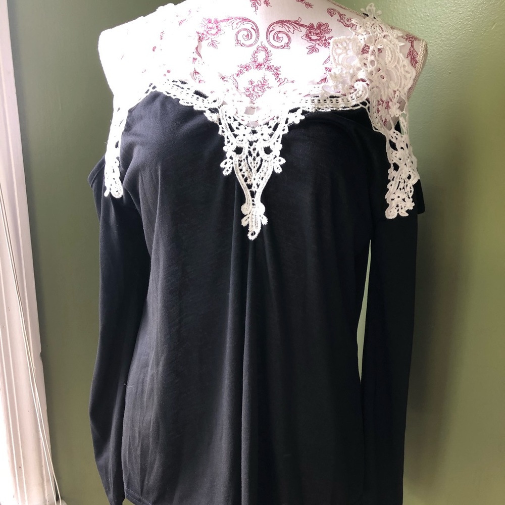 Cold shoulder tunic
